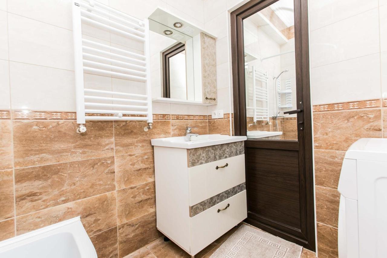 Apartament Spatios In Complex Residential Chisinau Bagian luar foto