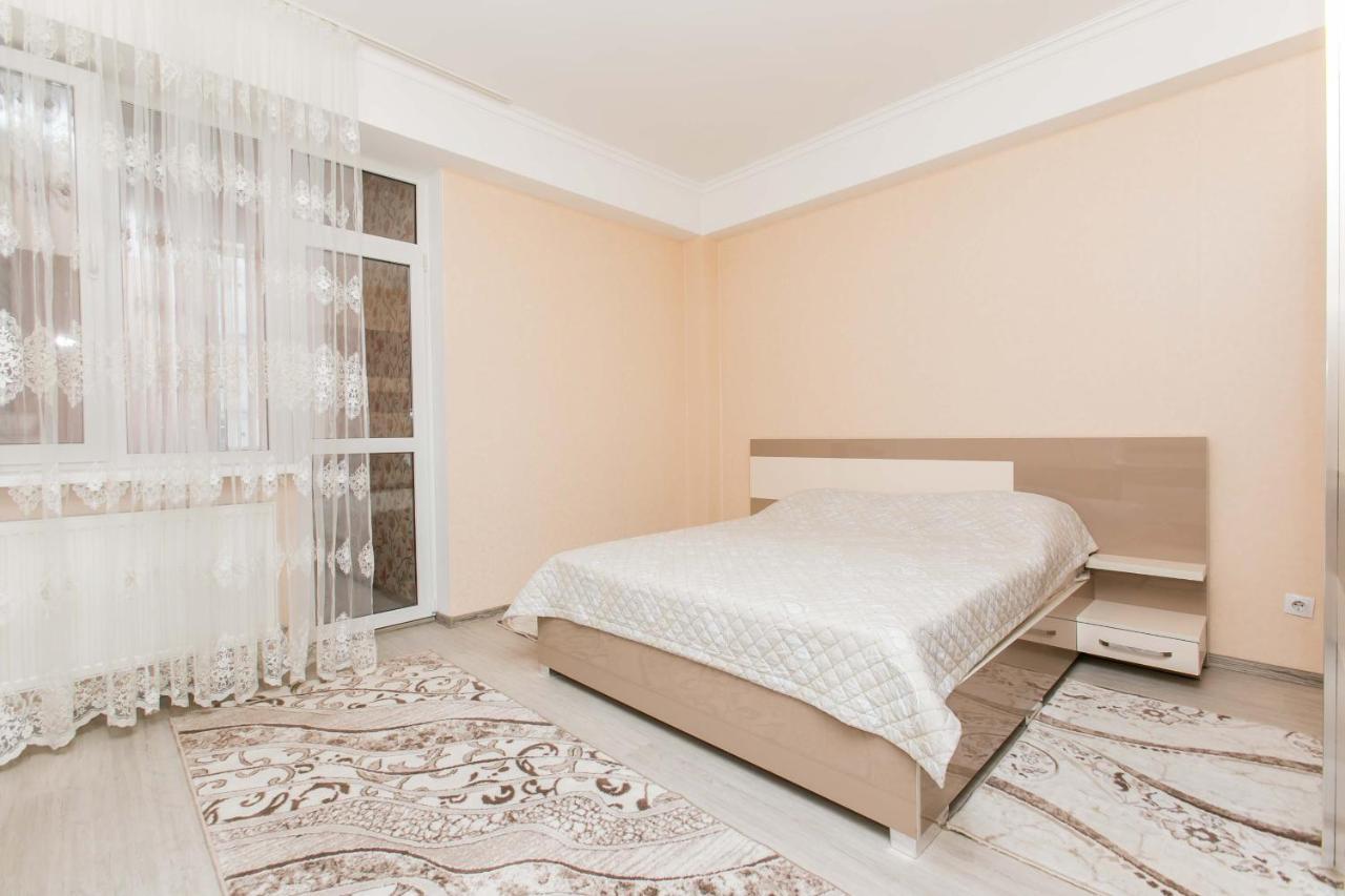 Apartament Spatios In Complex Residential Chisinau Bagian luar foto
