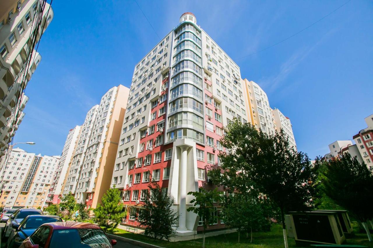 Apartament Spatios In Complex Residential Chisinau Bagian luar foto